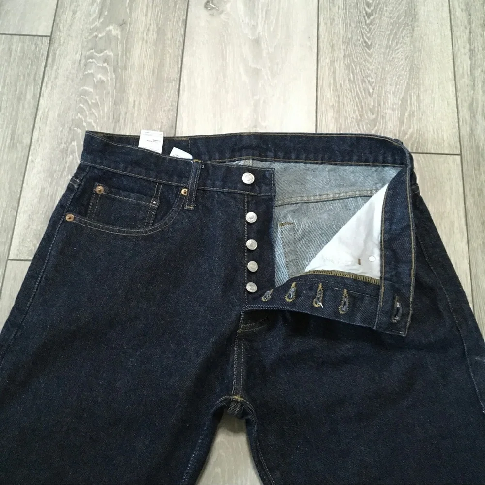 Levis 501 Jeans W32 L30 Blue Straight Button Fly Denim - Picture 5 of 10